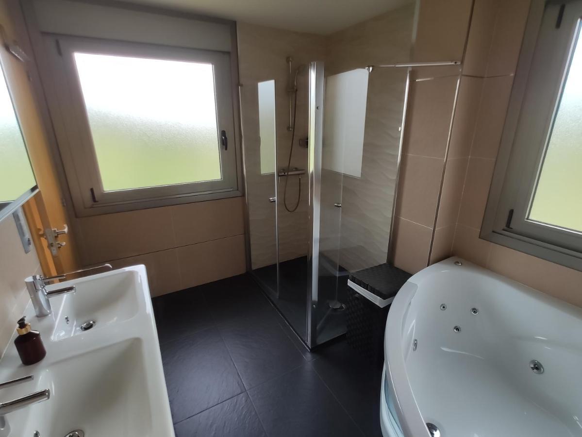 Sanxenxo Casa Rial 47 Con Piscina Climatizadaヴィラ エクステリア 写真